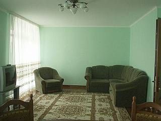 Spacious living-room